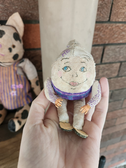 Raggy Humpty Dumpty