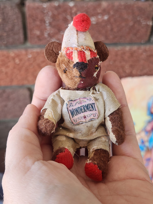 Raggy Clown Bear