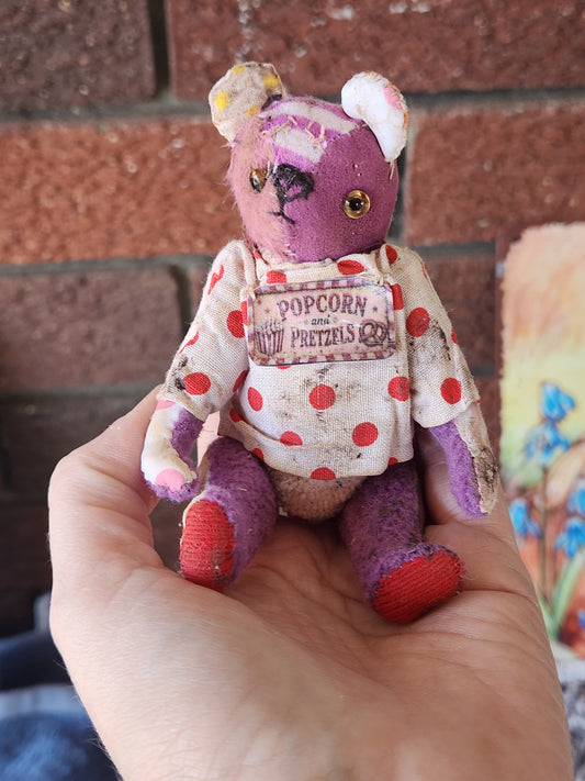 Raggy Clown Bear