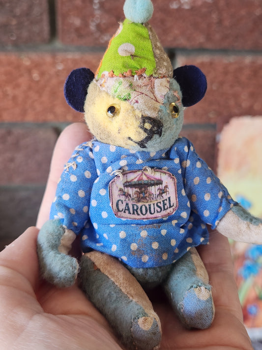 Raggy Clown Bear