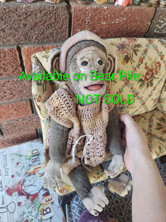 Baby Chimp 'Mooshka'