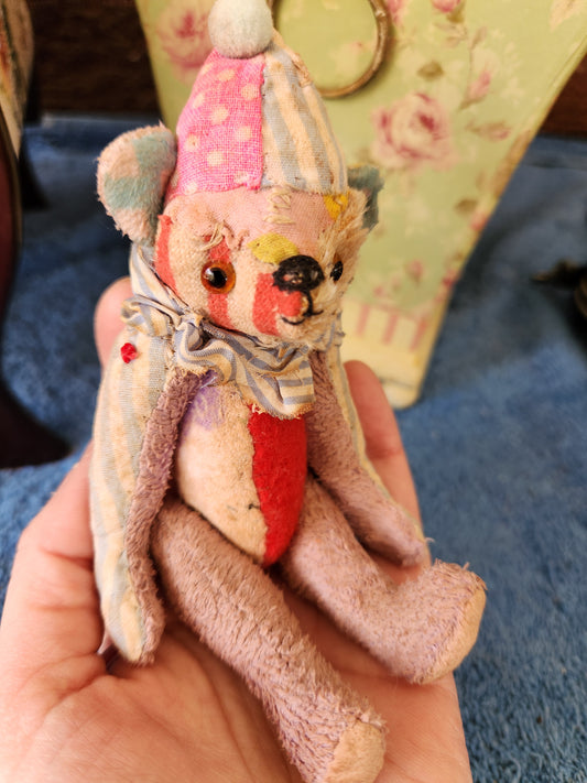 Raggy Clown Bear