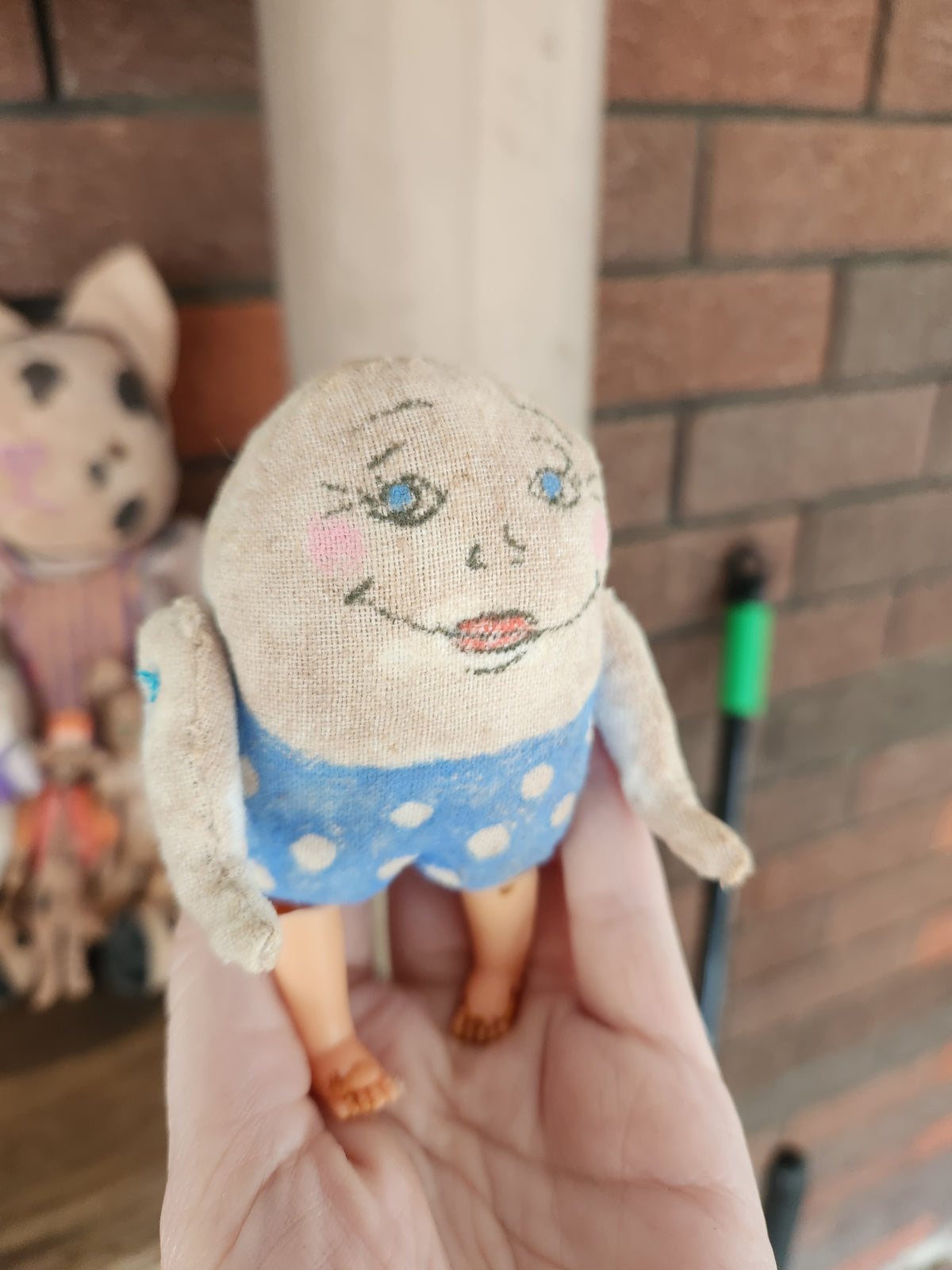 Raggy Humpty Dumpty